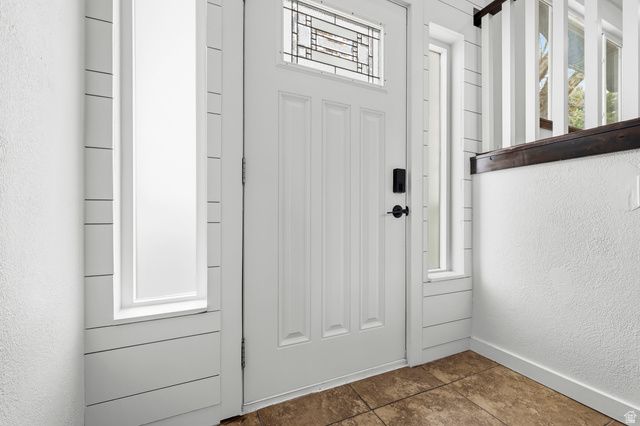 2049 W HEWS PL, Taylorsville, UT 84118