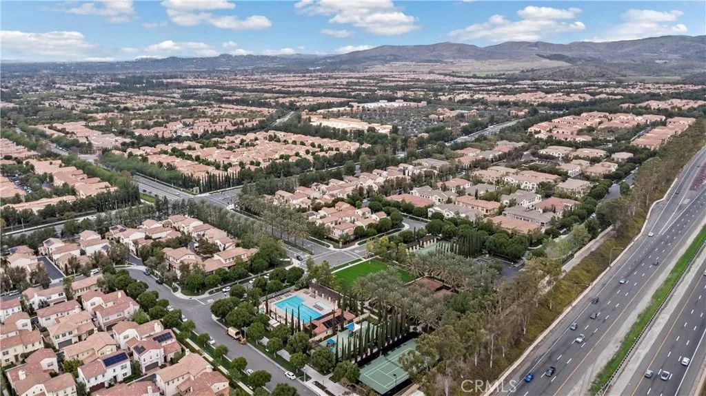 Image 30 of property listing at 27 Crosspointe, Irvine, CA 92618
