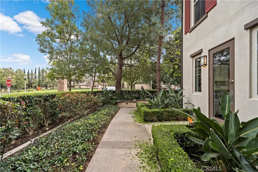 Image 36 of property listing at 27 Crosspointe, Irvine, CA 92618
