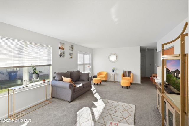 4415 Angola Road, Toledo, OH 43615