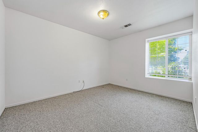 612 Los Altos Dr, Atwater, CA 95301
