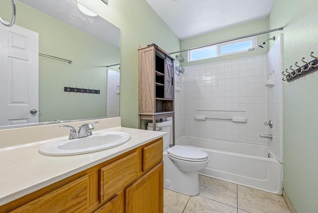 612 Los Altos Dr, Atwater, CA 95301