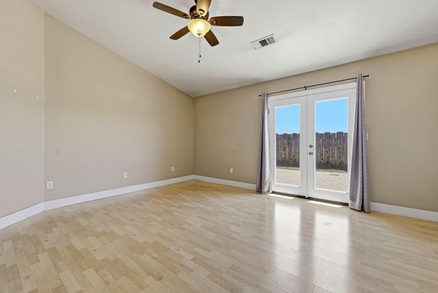 612 Los Altos Dr, Atwater, CA 95301