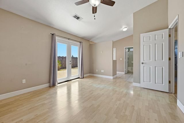 612 Los Altos Dr, Atwater, CA 95301