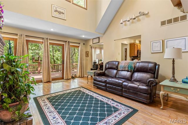 1656 Possum Hollow Road, Farmington, MO 63640