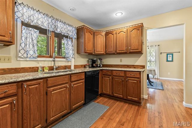 1656 Possum Hollow Road, Farmington, MO 63640