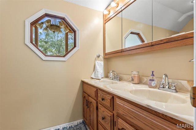1656 Possum Hollow Road, Farmington, MO 63640