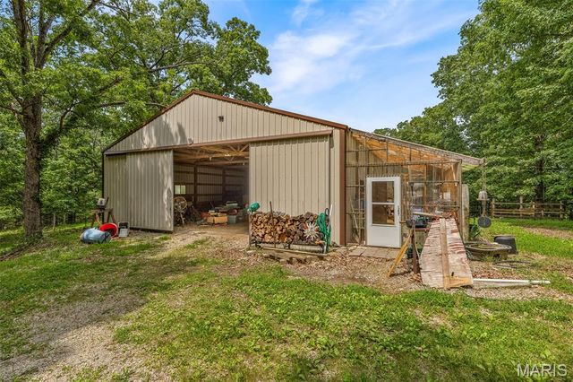 1656 Possum Hollow Road, Farmington, MO 63640