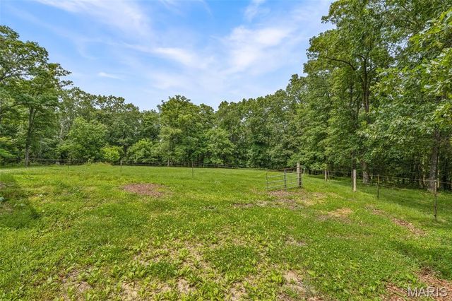 1656 Possum Hollow Road, Farmington, MO 63640