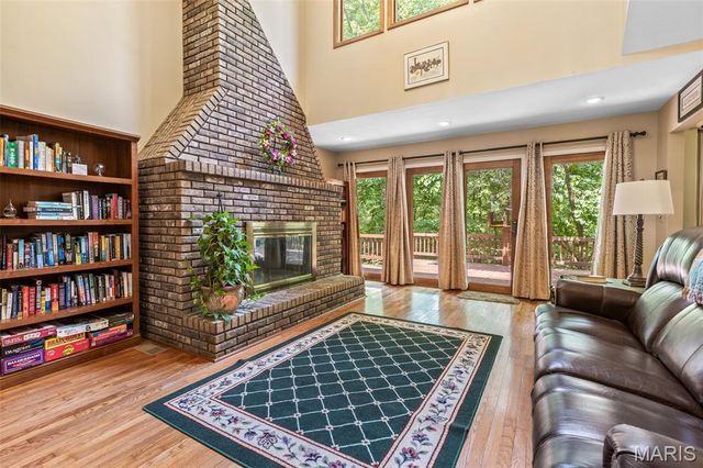 1656 Possum Hollow Road, Farmington, MO 63640