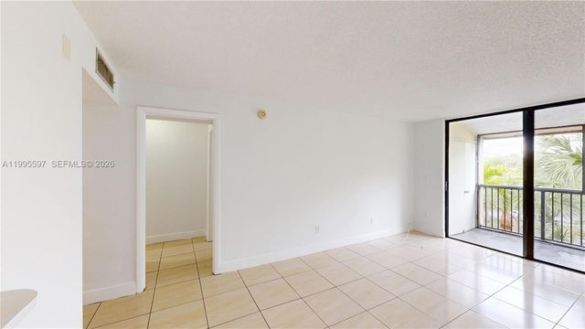 14201 N Kendall Drive 401D, Miami, FL 33186
