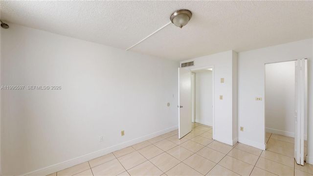 14201 N Kendall Drive 401D, Miami, FL 33186