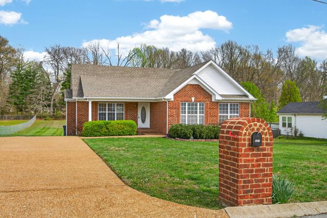 307 Sarah Ln, Portland, TN 37148