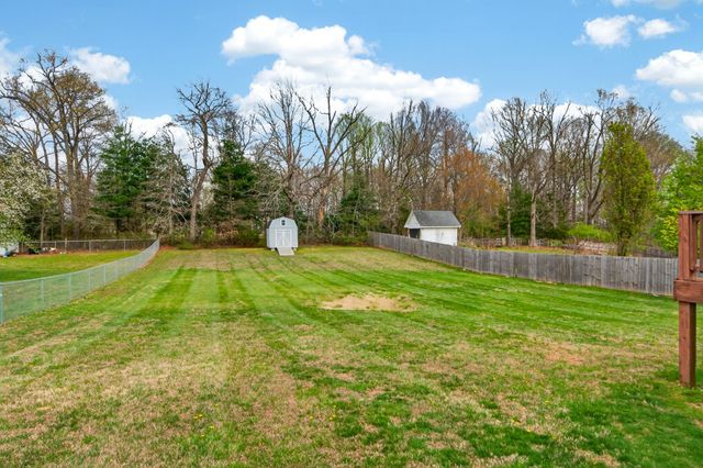 307 Sarah Ln, Portland, TN 37148