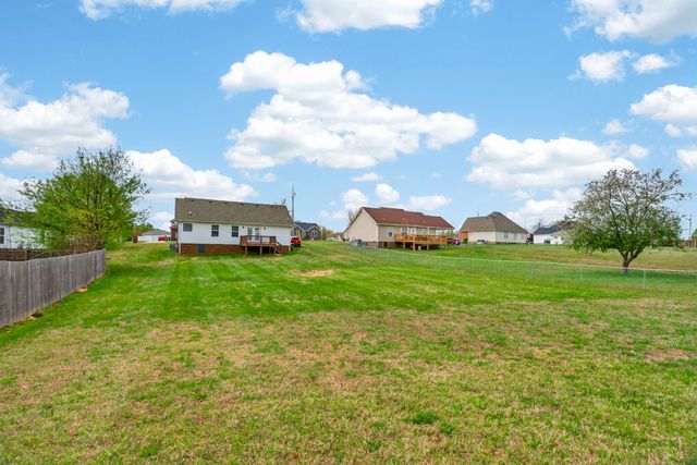 307 Sarah Ln, Portland, TN 37148