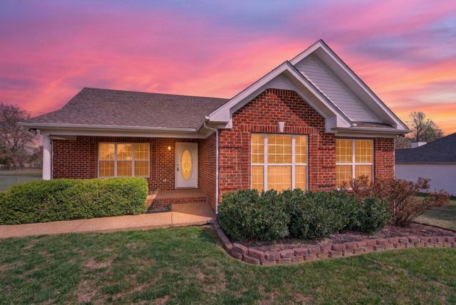 307 Sarah Ln, Portland, TN 37148