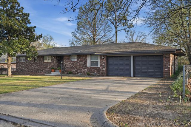 802 E Seneca, Tahlequah, OK 74464