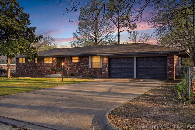 802 E Seneca, Tahlequah, OK 74464