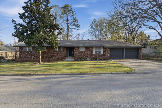 802 E Seneca, Tahlequah, OK 74464