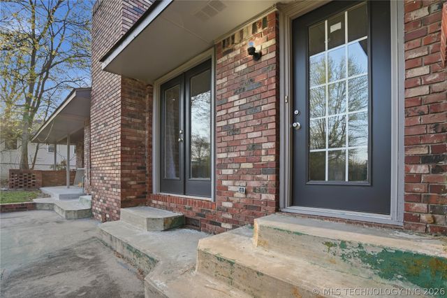 802 E Seneca, Tahlequah, OK 74464