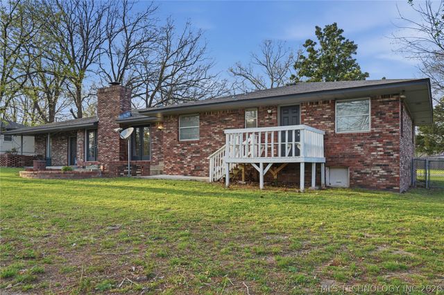 802 E Seneca, Tahlequah, OK 74464