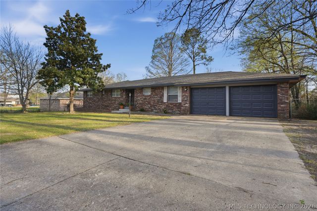 802 E Seneca, Tahlequah, OK 74464