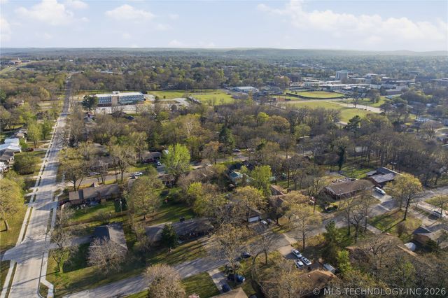 802 E Seneca, Tahlequah, OK 74464