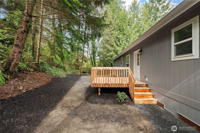 13016 Green Mountain Way, Granite Falls, WA 98252