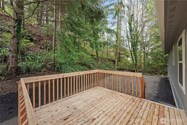 13016 Green Mountain Way, Granite Falls, WA 98252