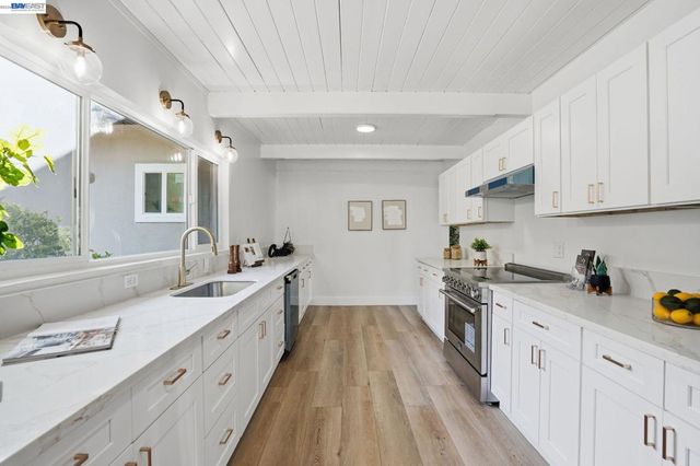 1631 1631 Arlington Blvd, El Cerrito, CA 94530