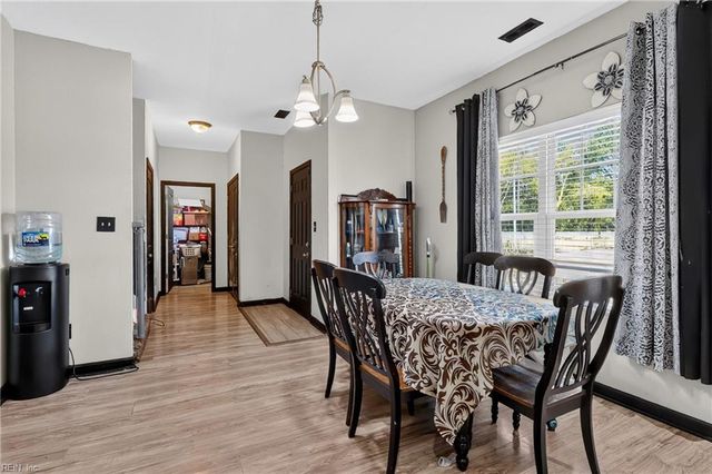 1923 Linster ST, Chesapeake, VA 23324