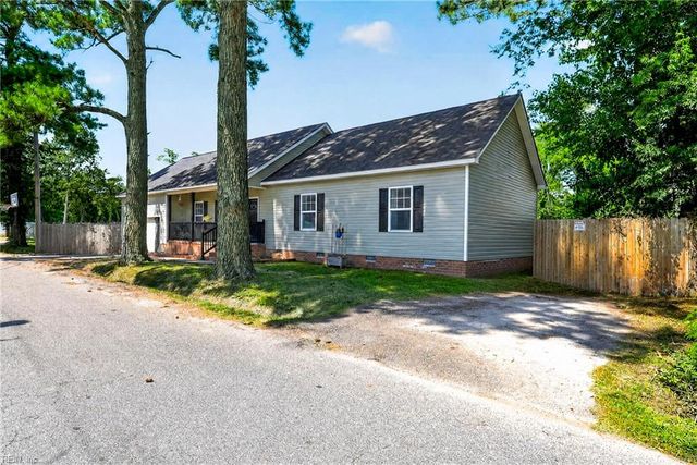1923 Linster ST, Chesapeake, VA 23324
