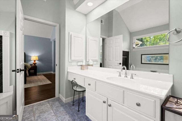 2222 Dunbar Trail SE, Smyrna, GA 30080