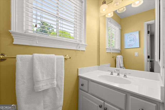 2222 Dunbar Trail SE, Smyrna, GA 30080
