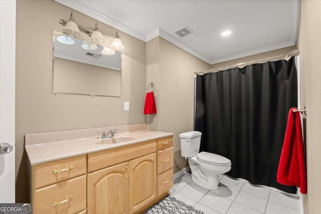 2222 Dunbar Trail SE, Smyrna, GA 30080
