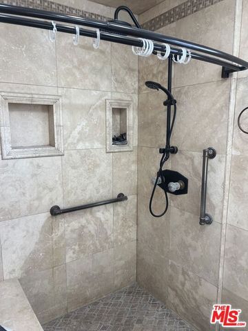 8536 Mcconnell Avenue, Los Angeles, CA 90045