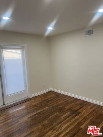 8536 Mcconnell Avenue, Los Angeles, CA 90045