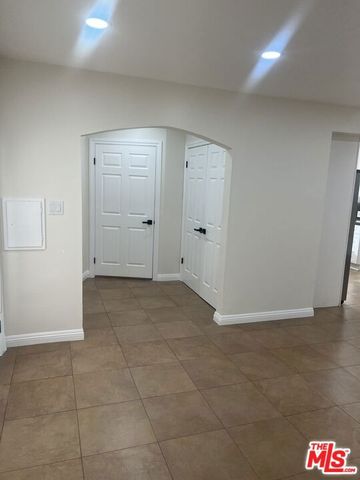 8536 Mcconnell Avenue, Los Angeles, CA 90045