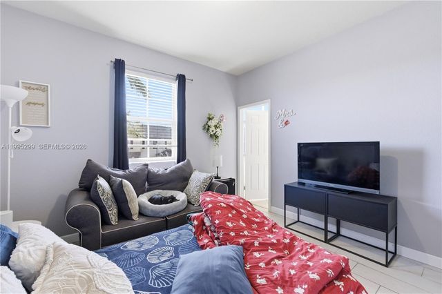 9113 SW 227th St 1, Cutler Bay, FL 33190