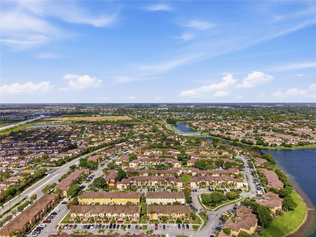 9113 SW 227th St 1, Cutler Bay, FL 33190