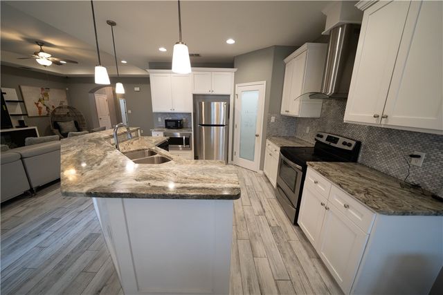 5730 Bella Donna Dr, Corpus Christi, TX 78414