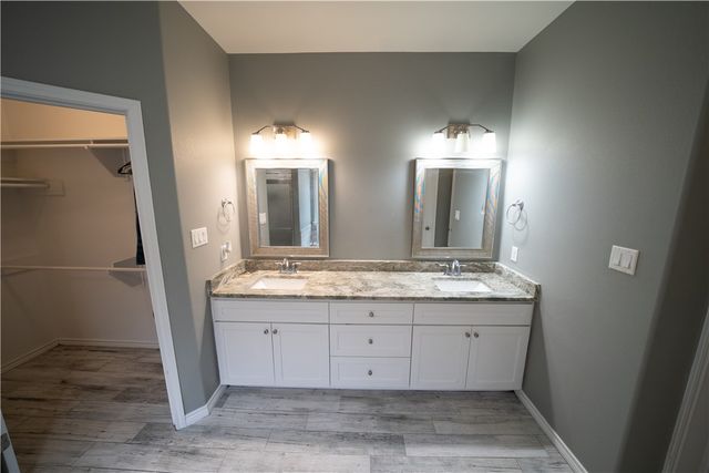 5730 Bella Donna Dr, Corpus Christi, TX 78414