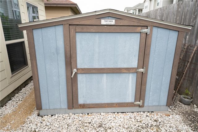 5730 Bella Donna Dr, Corpus Christi, TX 78414