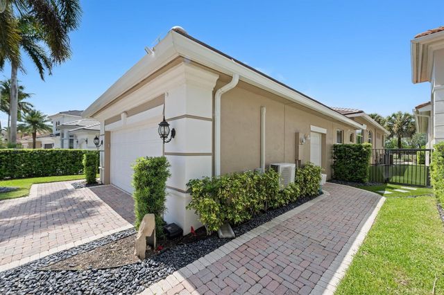 15881 Double Eagle Trail, Delray Beach, FL 33446