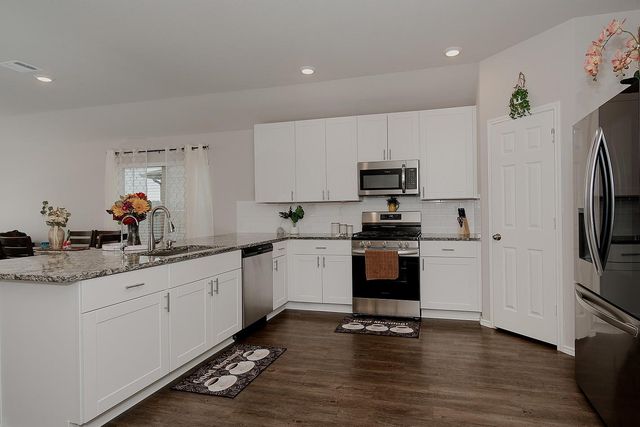 309 Cumberland Forest Drive, Magnolia, TX 77354