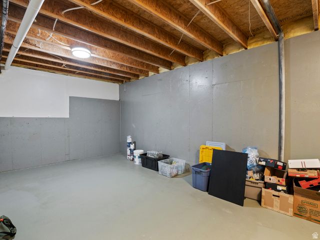 90 SCENIC HILLS CIR, North Salt Lake, UT 84054