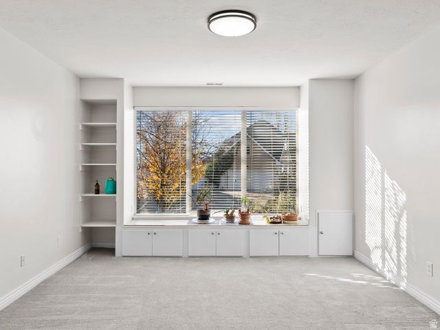 90 SCENIC HILLS CIR, North Salt Lake, UT 84054