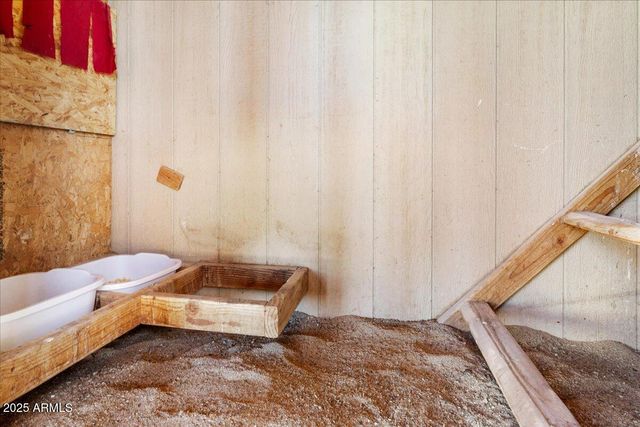 24617 N LAREDO Lane, Paulden, AZ 86334