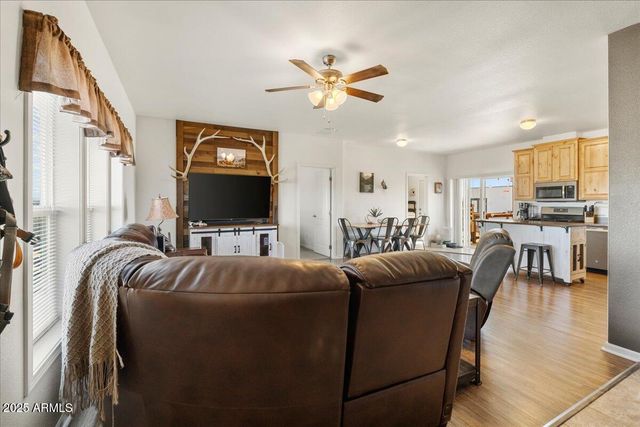 24617 N LAREDO Lane, Paulden, AZ 86334