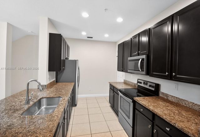 1032 SW 147th Ave 10101, Pembroke Pines, FL 33027